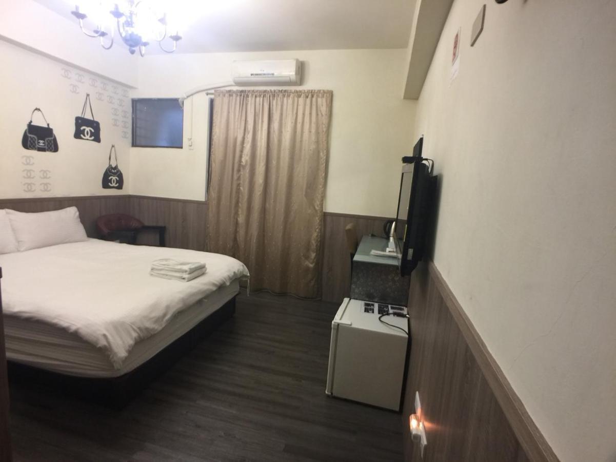 Love Feng Jia Apartment Hotel Taichung Buitenkant foto