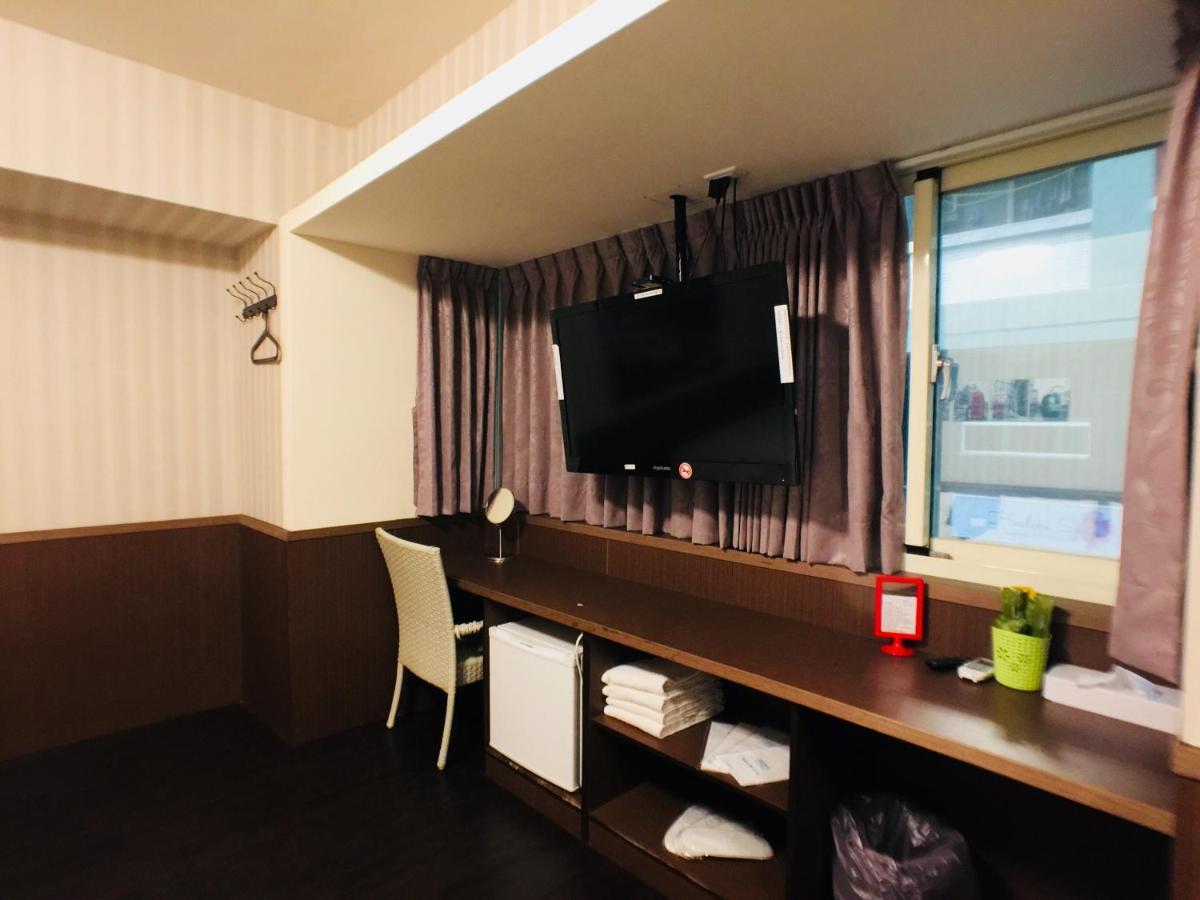Love Feng Jia Apartment Hotel Taichung Buitenkant foto