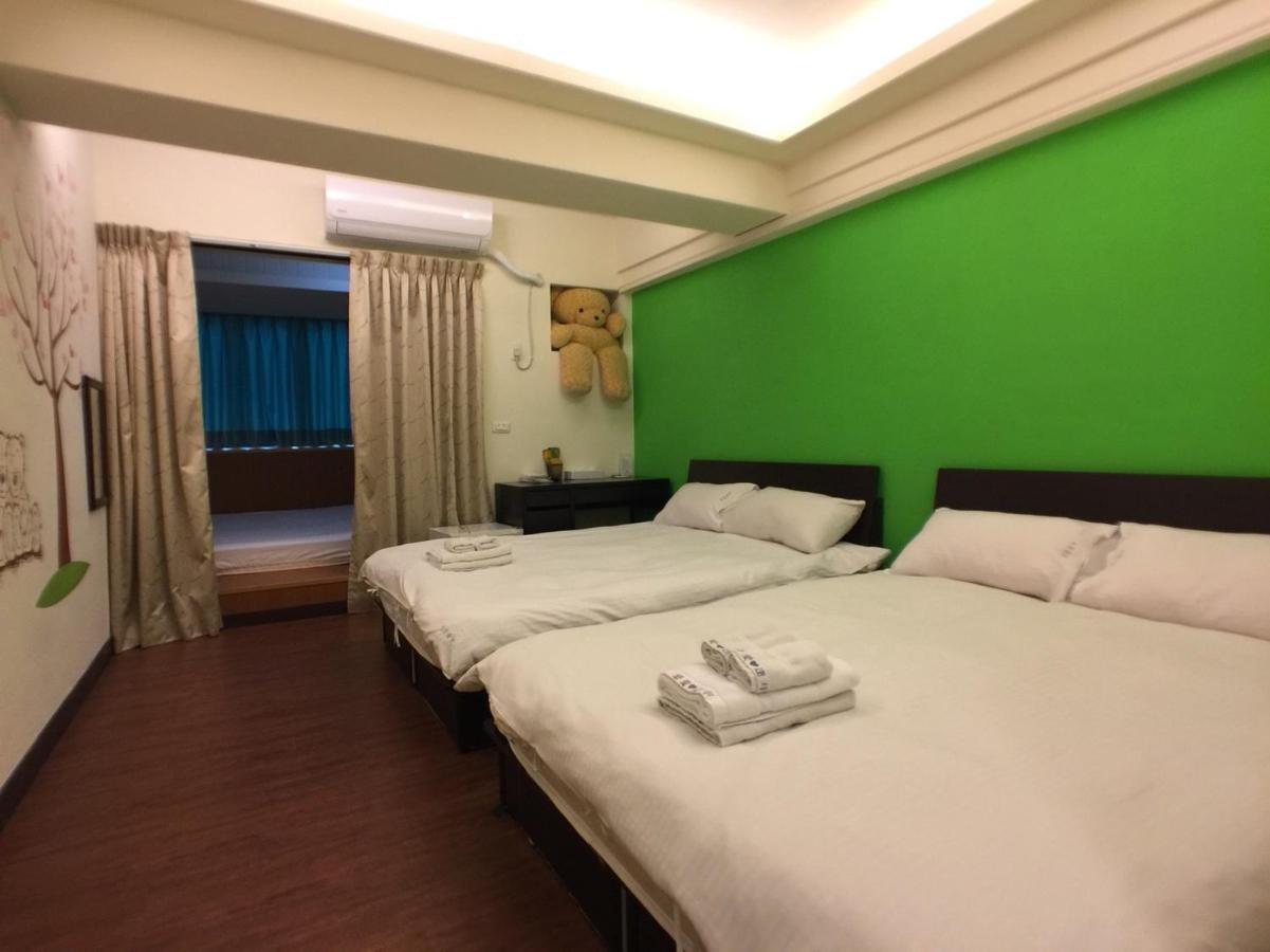 Love Feng Jia Apartment Hotel Taichung Buitenkant foto