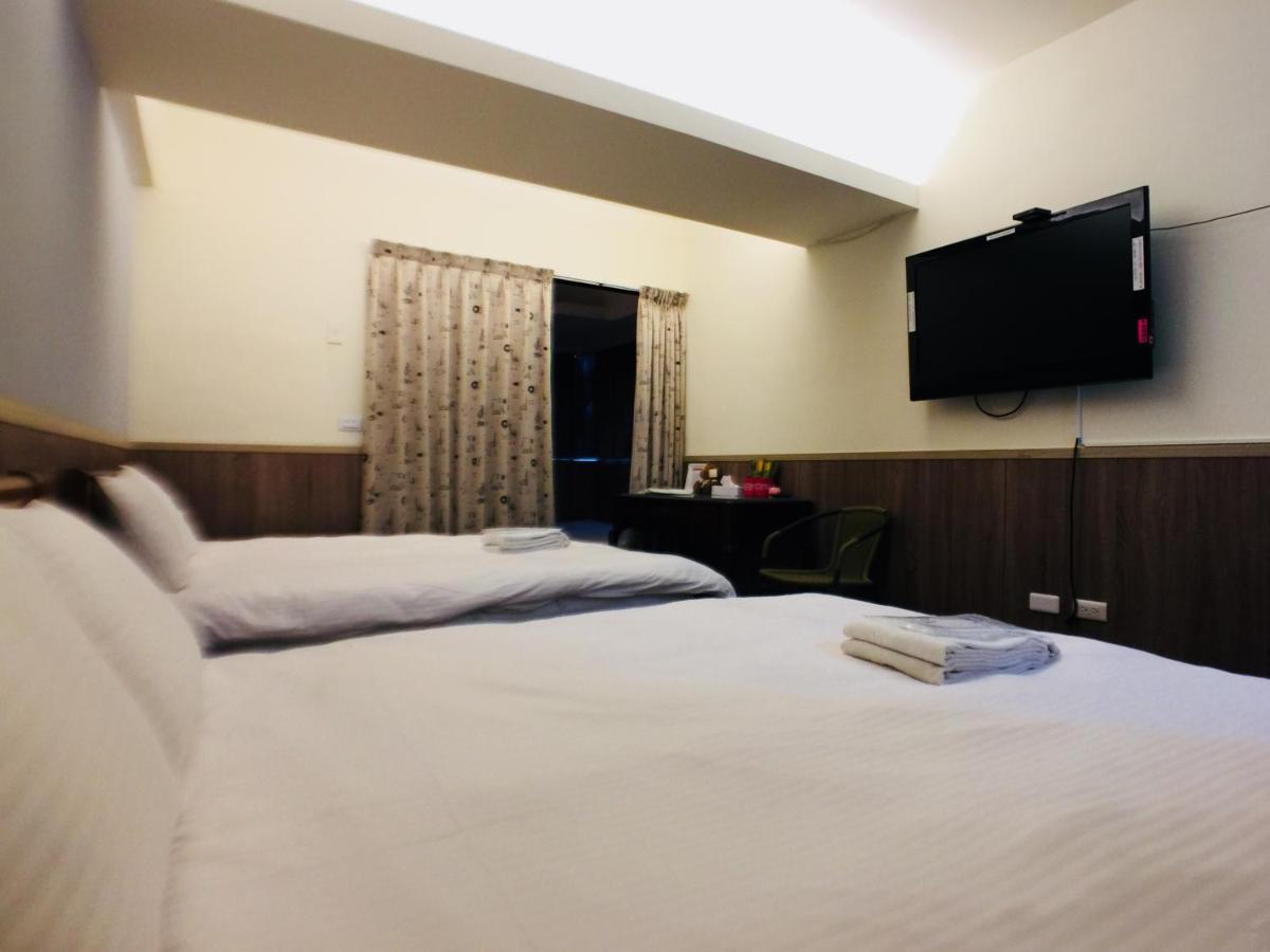 Love Feng Jia Apartment Hotel Taichung Buitenkant foto