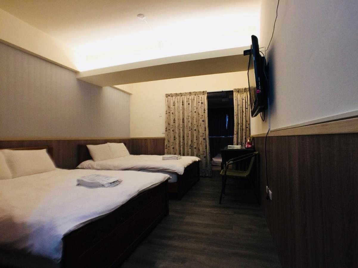 Love Feng Jia Apartment Hotel Taichung Buitenkant foto