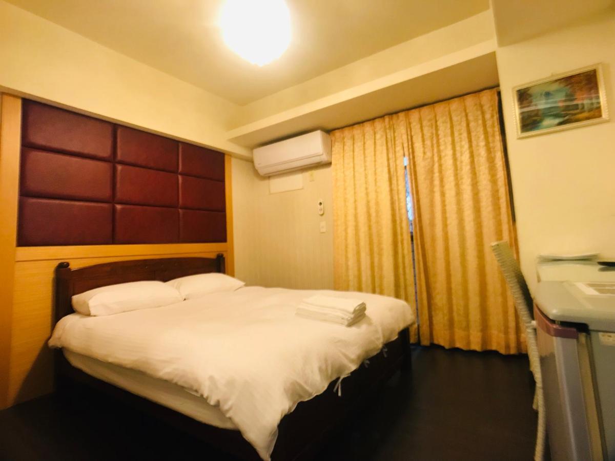 Love Feng Jia Apartment Hotel Taichung Buitenkant foto